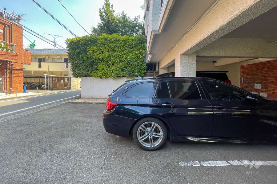 敷地内駐車場（屋外平面式）