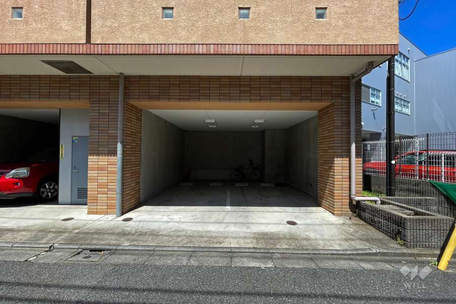 敷地内駐車場（屋内平面式）