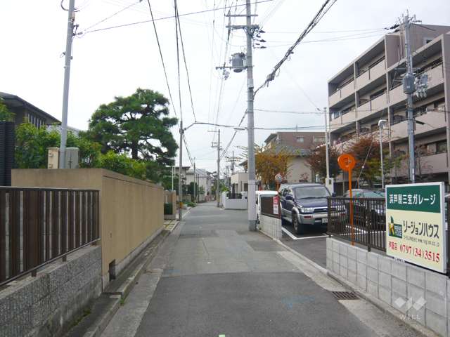 周辺の街並み