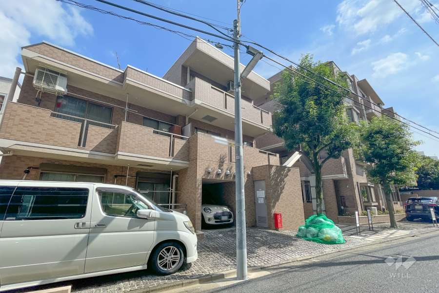 ダイアパレスグランデージ三軒茶屋の外観（北西側から）　