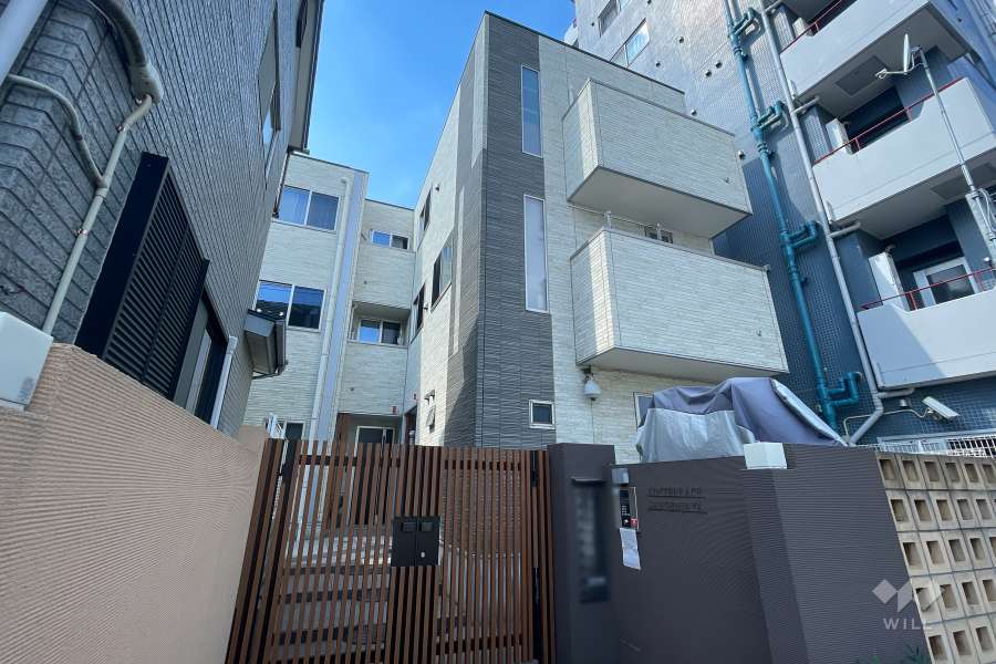 リムテラス三軒茶屋の外観（東側から）