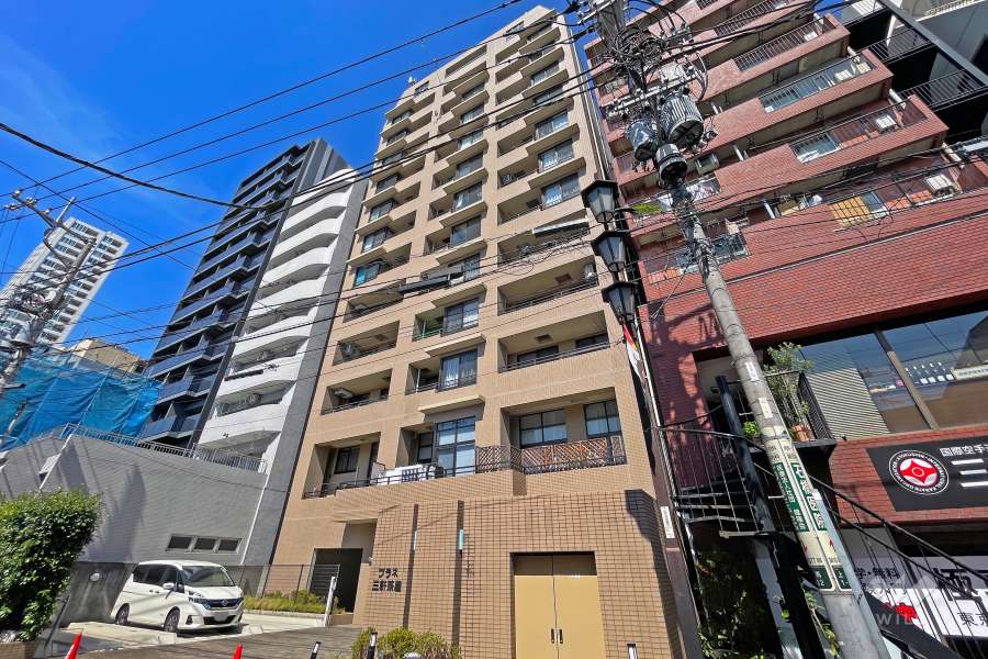 プラネ三軒茶屋の外観（東側から）