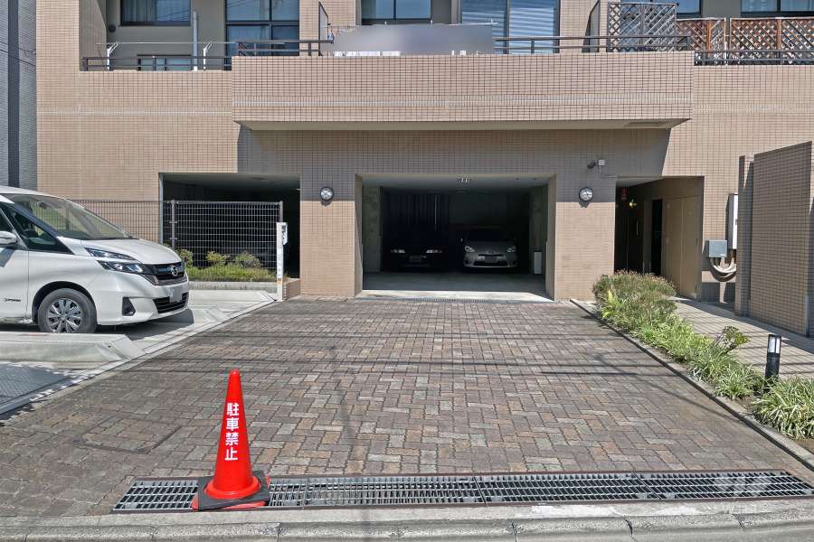 エントランスアプローチ