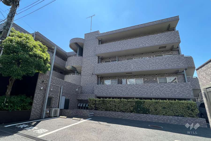 グランドベイス世田谷ガーデンの外観(東側から)