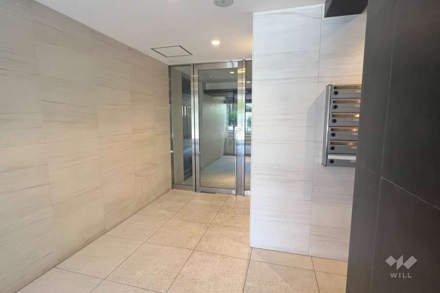 エントランスホール