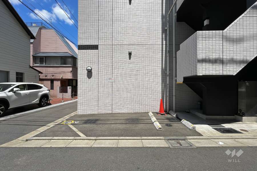 敷地内駐車場（屋外平面式）