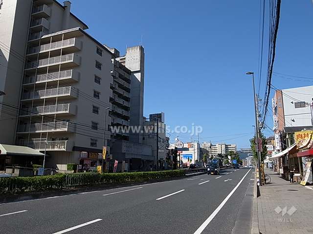 敷地北側は国道2号線に面しています。