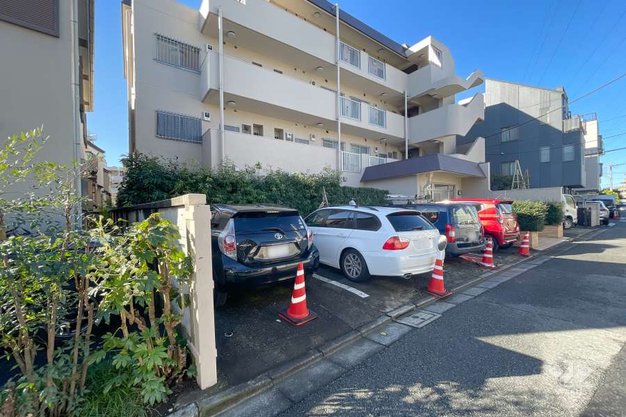 敷地内駐車場（屋外平面式）