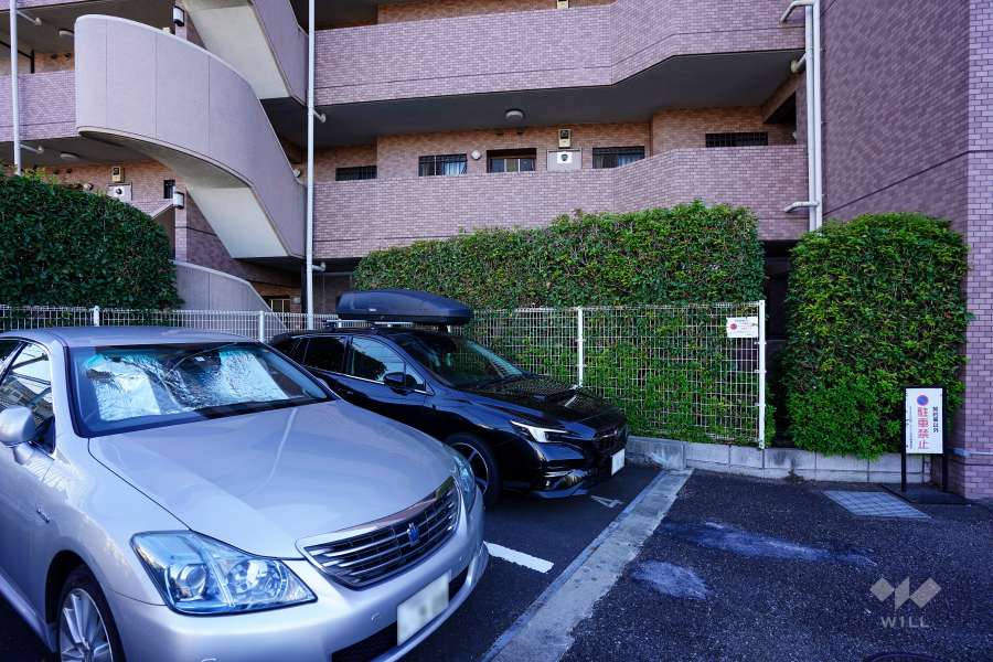 敷地内駐車場（屋外平面式）