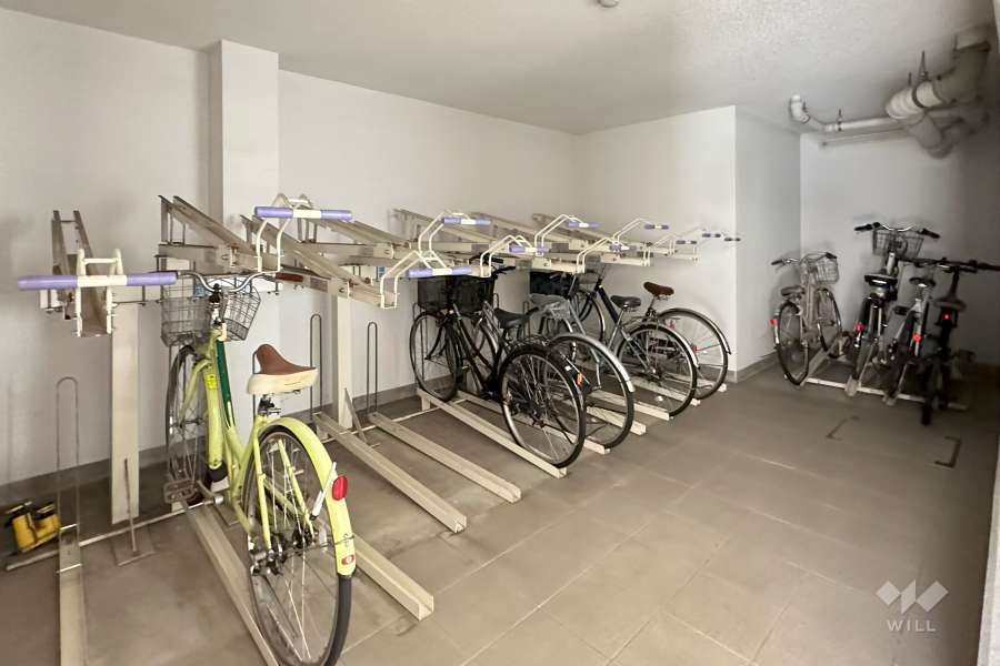 敷地内　駐輪場