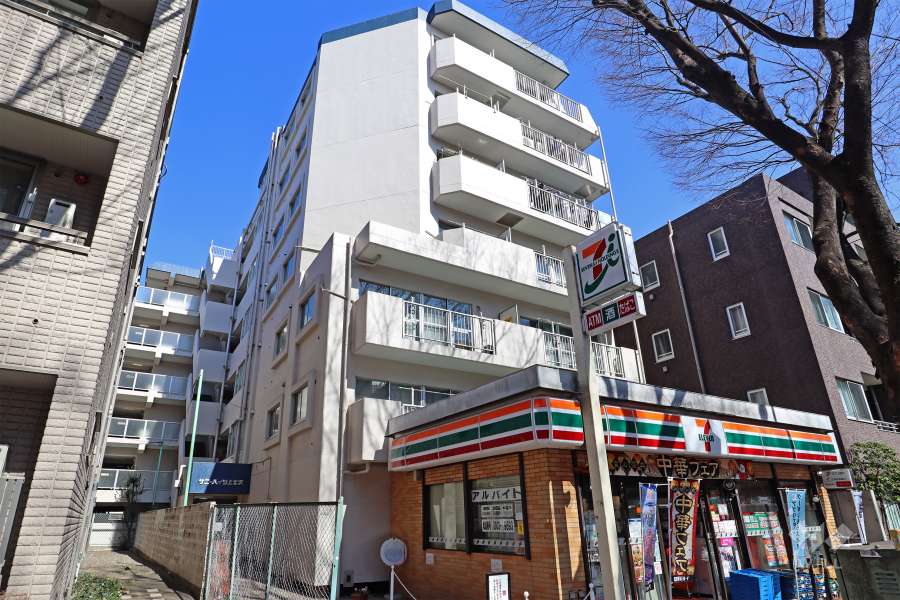 サニーハイツ上北沢の外観(南西側から)