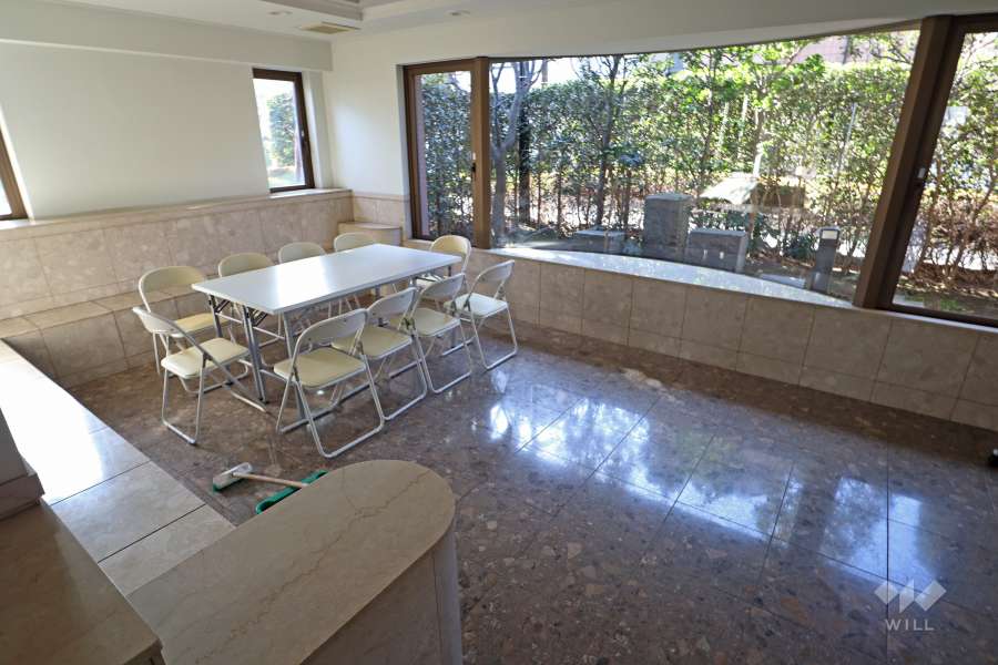 エントランスホール