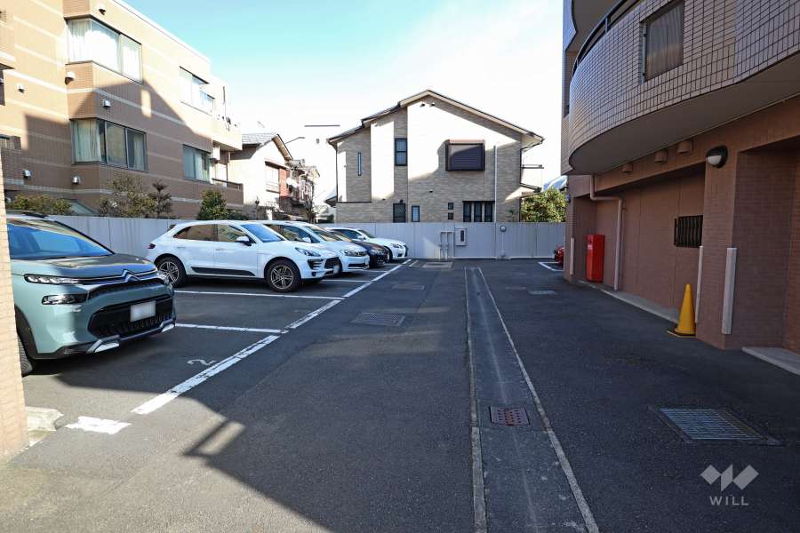 敷地内駐車場（屋外平面式）