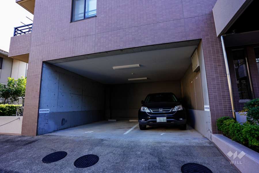 敷地内駐車場（屋内平面式）