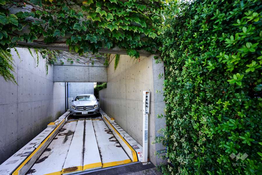 敷地内駐車場（屋内機械式）