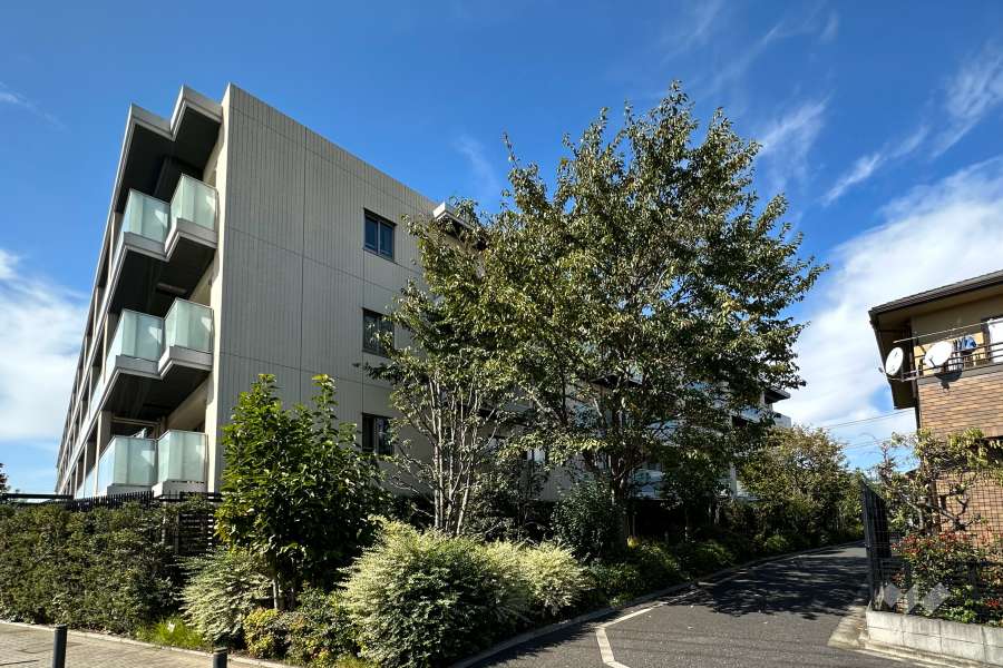 クラッシィハウス上北沢の外観（南東側から）