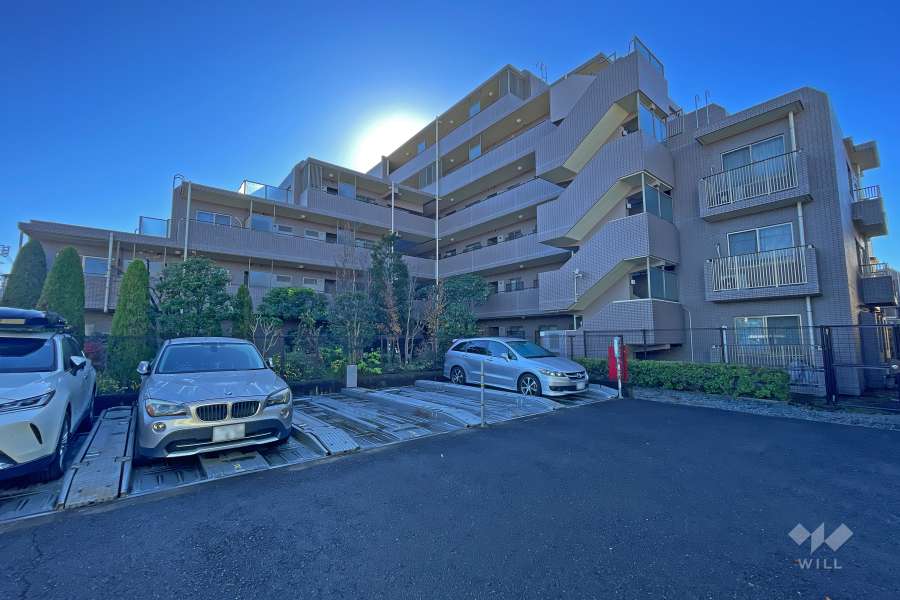 上北沢五丁目パークホームズの外観（北西側から）