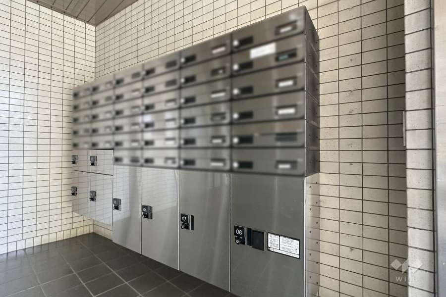 宅配ボックスと共用ポスト