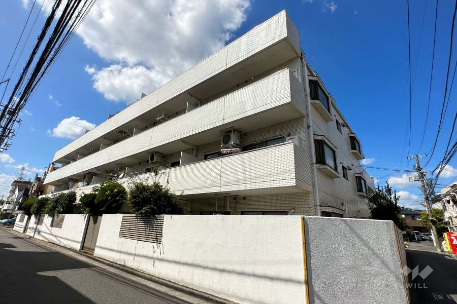 ライオンズマンション上北沢第2の外観（北東側から）