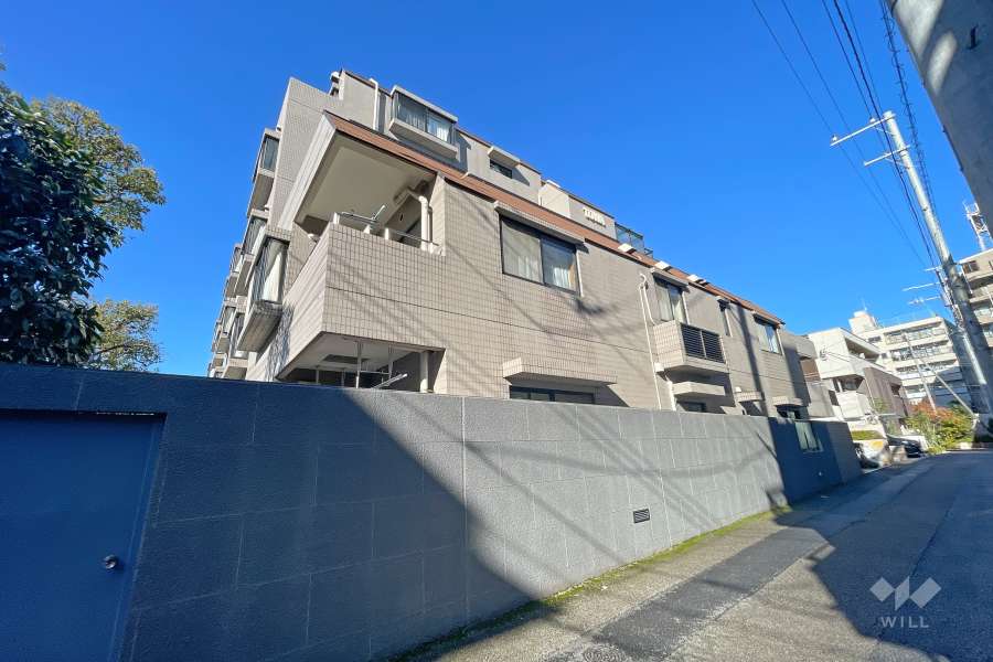 藤和上北沢ホームズの外観（南東側から）