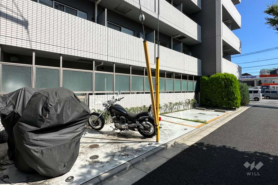 敷地内駐車場（屋外平面式）・バイク置場