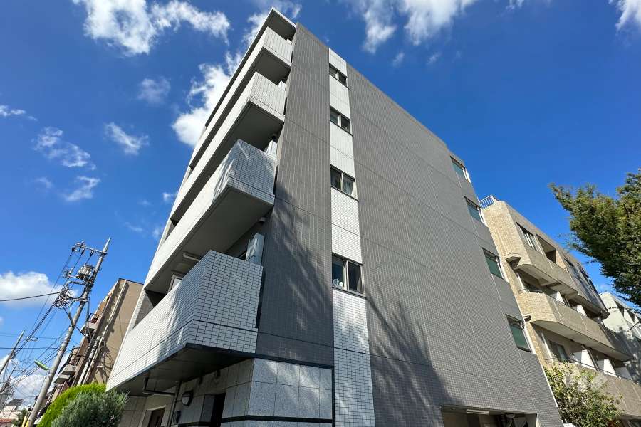 アイル上北沢の外観（南西側から）