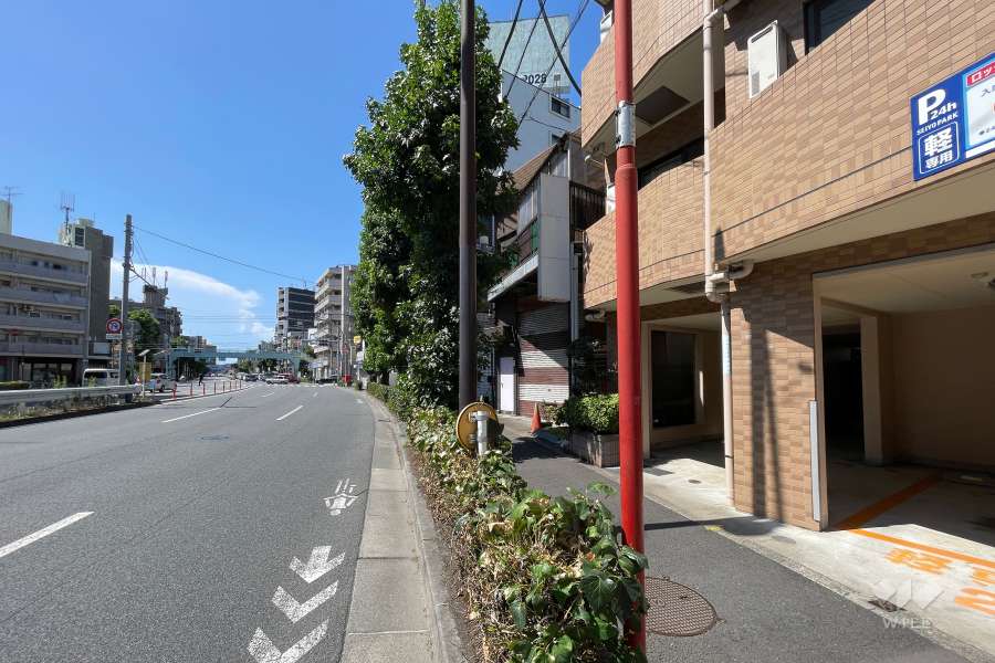 敷地南西側の前面道路　