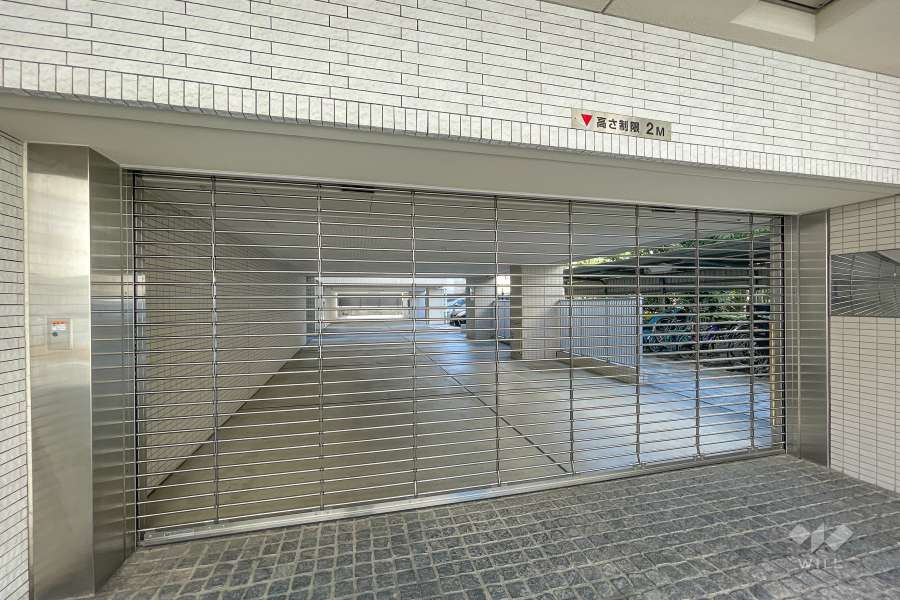 敷地内駐車場（屋内平面式/リングシャッター式）