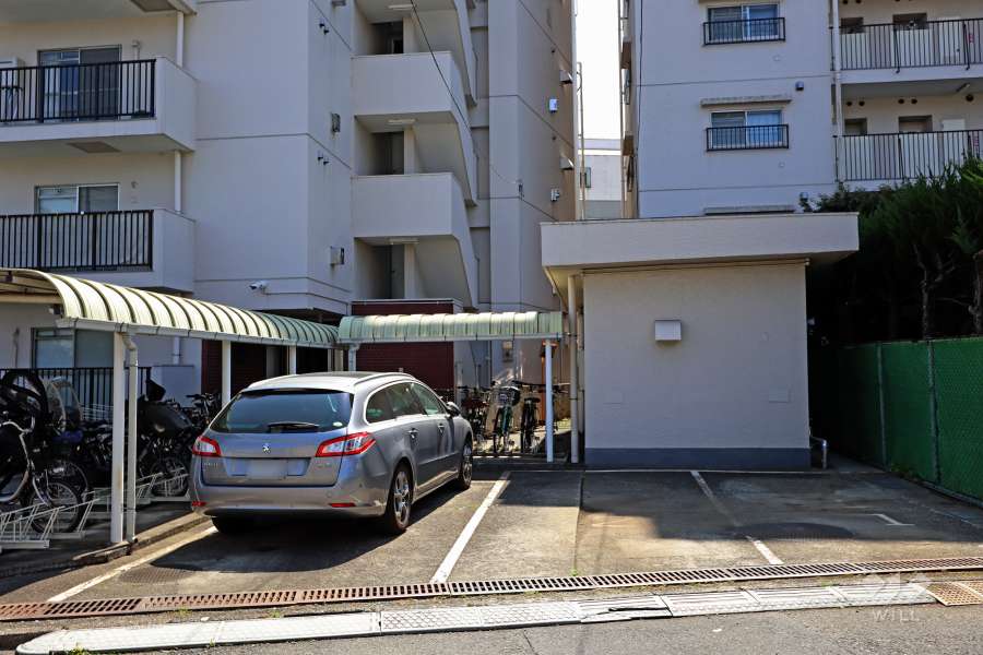 敷地内駐車場（屋外平面式）