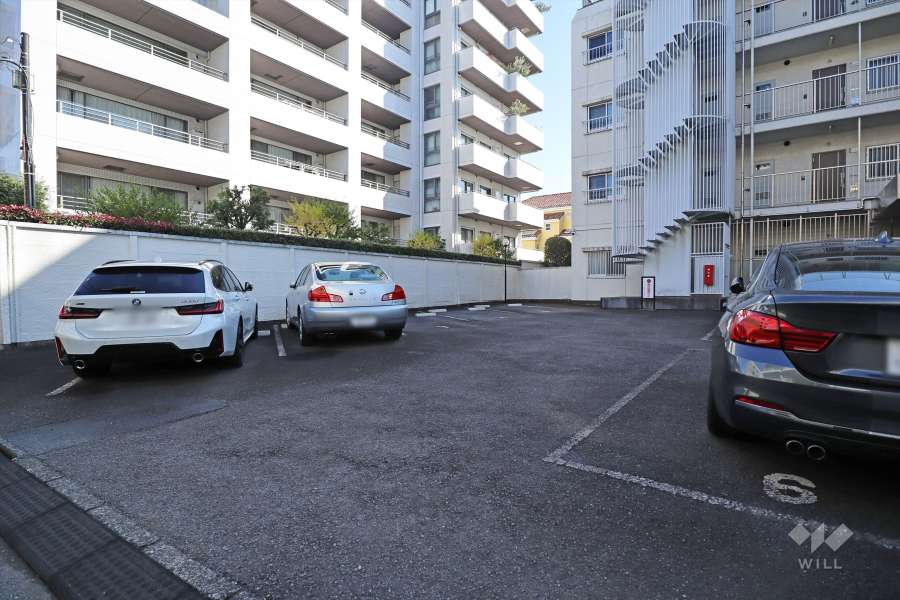 敷地内駐車場（屋外平面式）