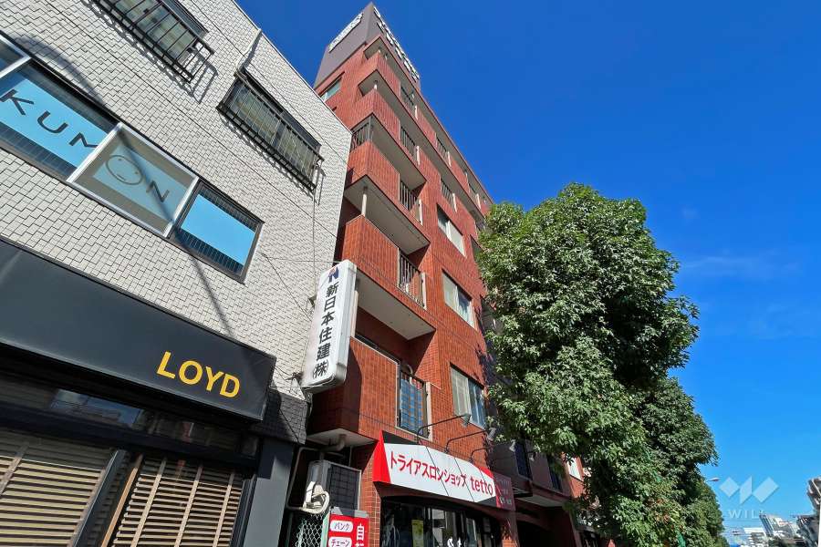 ライオンズマンション上野毛第二の外観（南東側から）