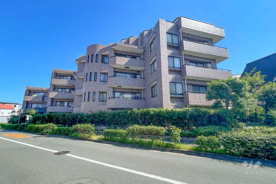 クレッセント上野毛の外観（北西側から）