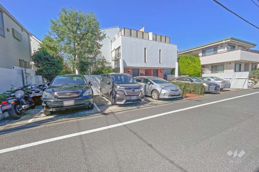 敷地内駐車場（屋外平面式）