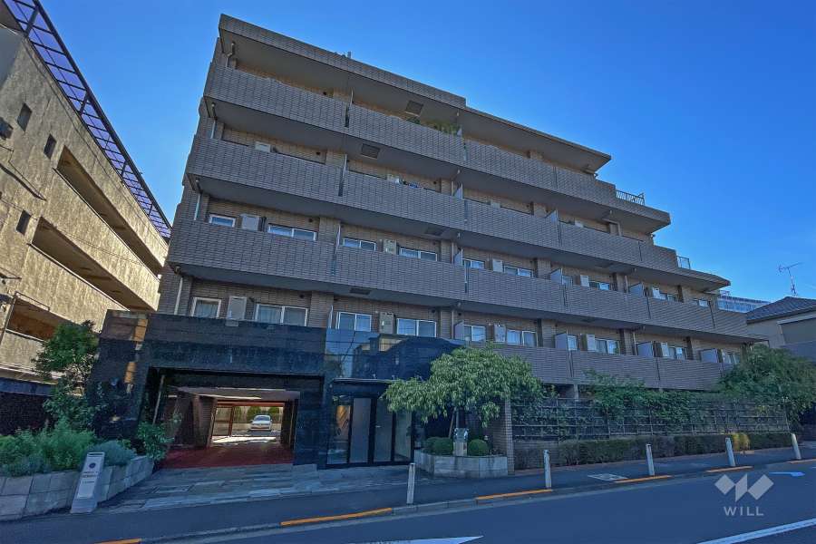 グラーサ上用賀の外観（南東側から）