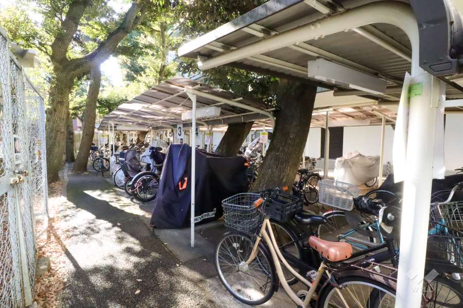 駐輪場（屋根付き）
