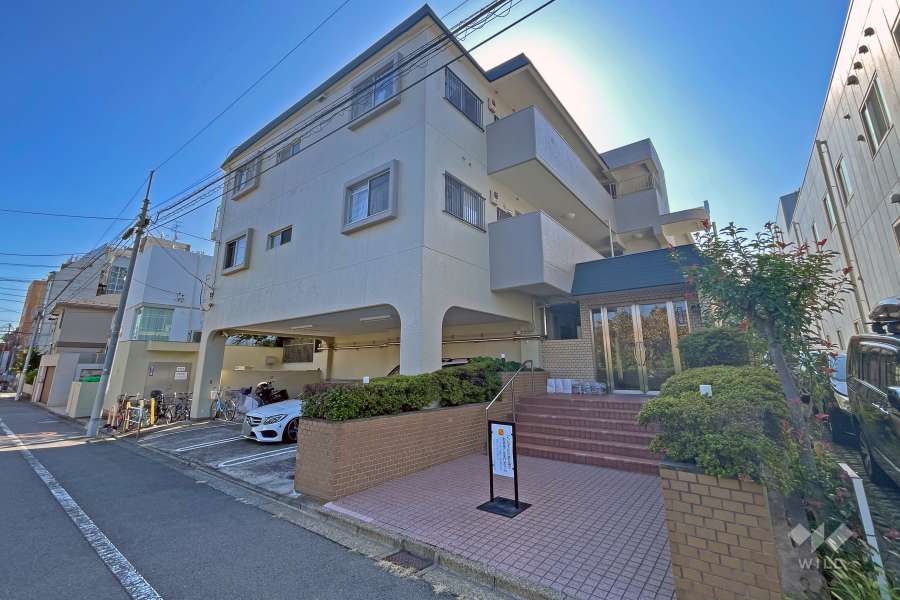 用賀ガーデンフラッツの外観（北西側から）