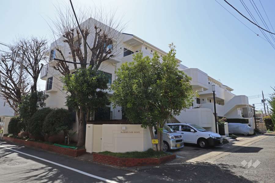 馬事公苑パークホームズの外観（北東側から）