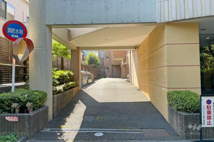 敷地の出入り口