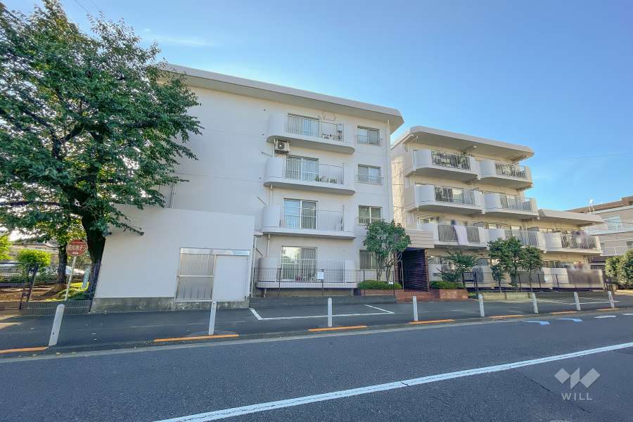 上用賀スカイマンションの外観（東側から）