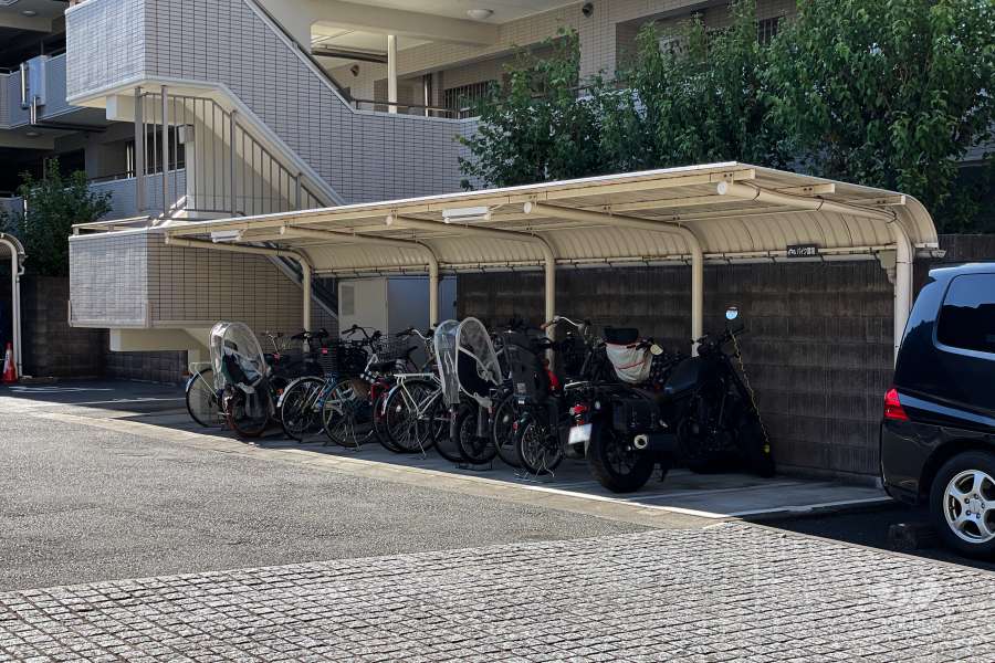 駐輪場、バイク置場