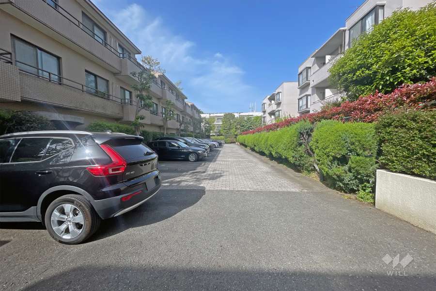 敷地内駐車場（屋外平面式）