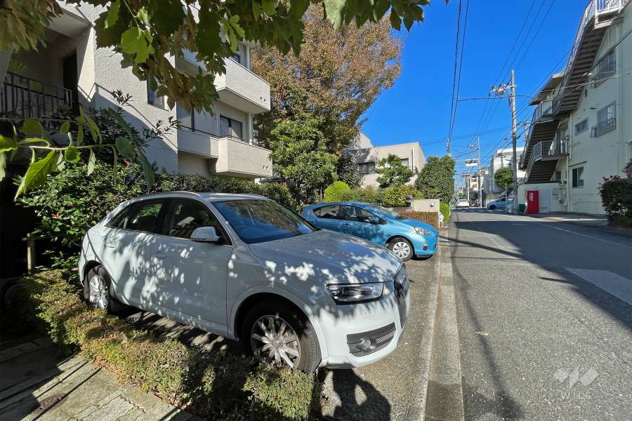 敷地内駐車場（屋外平面式）