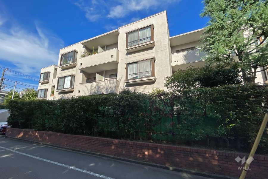 上用賀タウンホームの外観（南西側から）