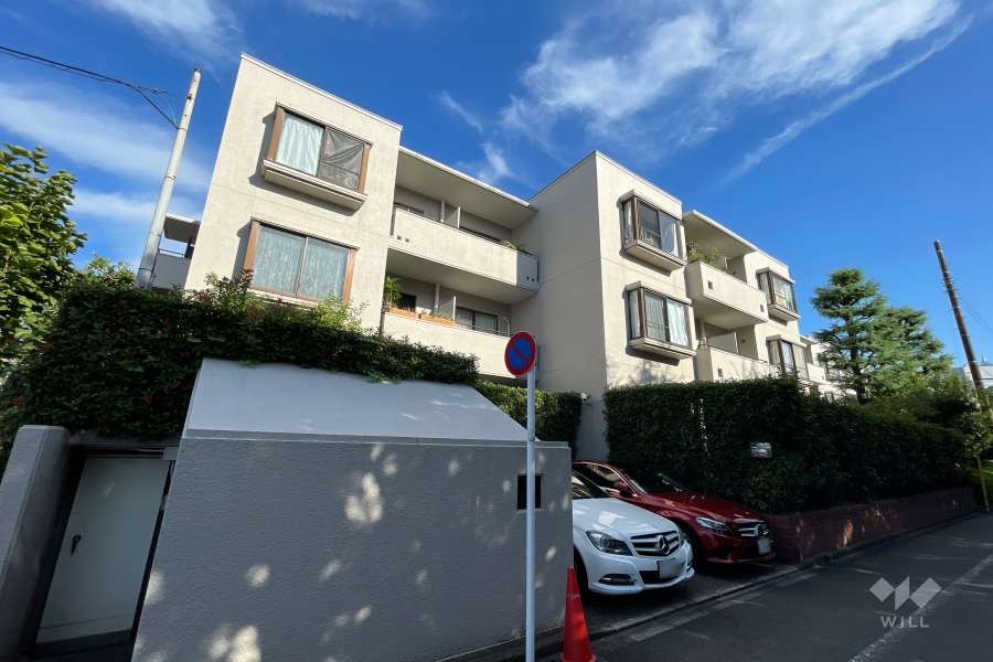 上用賀タウンホームの外観（西側から）