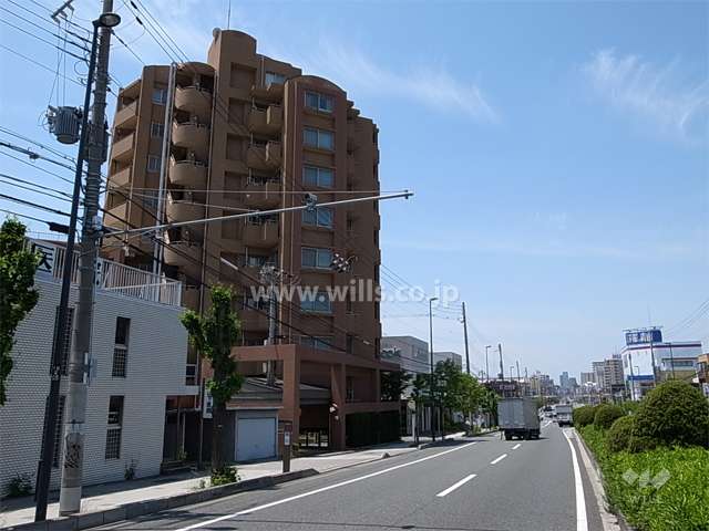 敷地北側は国道2号線に面しています。