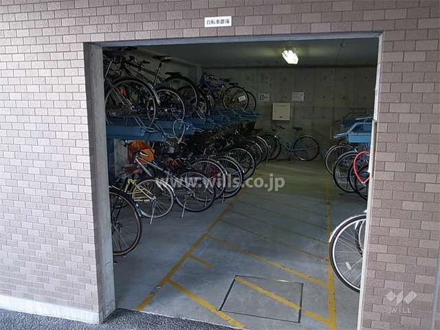屋内にある駐輪場