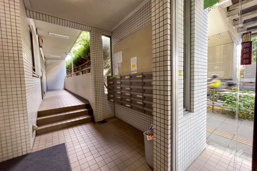 エントランスホール