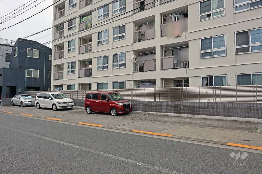 敷地内駐車場（屋外平面式）