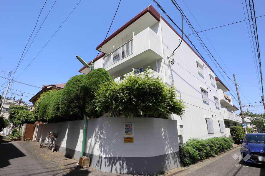 コープ野村東深沢の外観（南東側から）