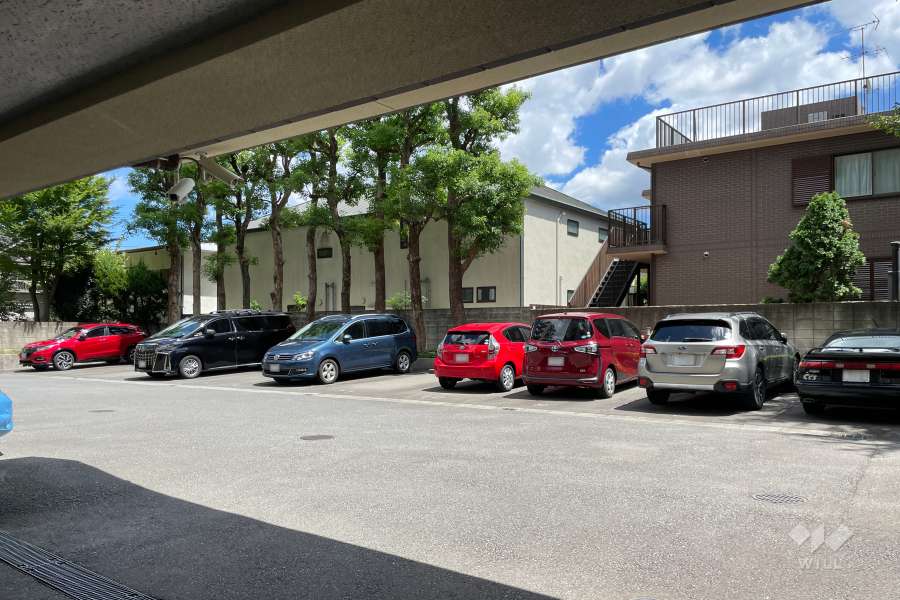 敷地内駐車場（屋外平面式）